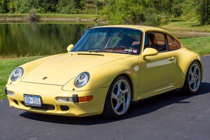 1998 Porsche 911 Carrera Coupe