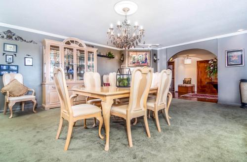 2691broadway-dr-01_1