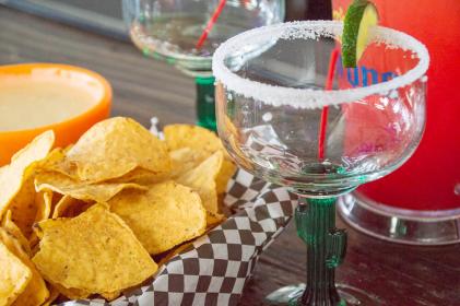 queso-quacamoli-and-pitcher-2020211007-004_1